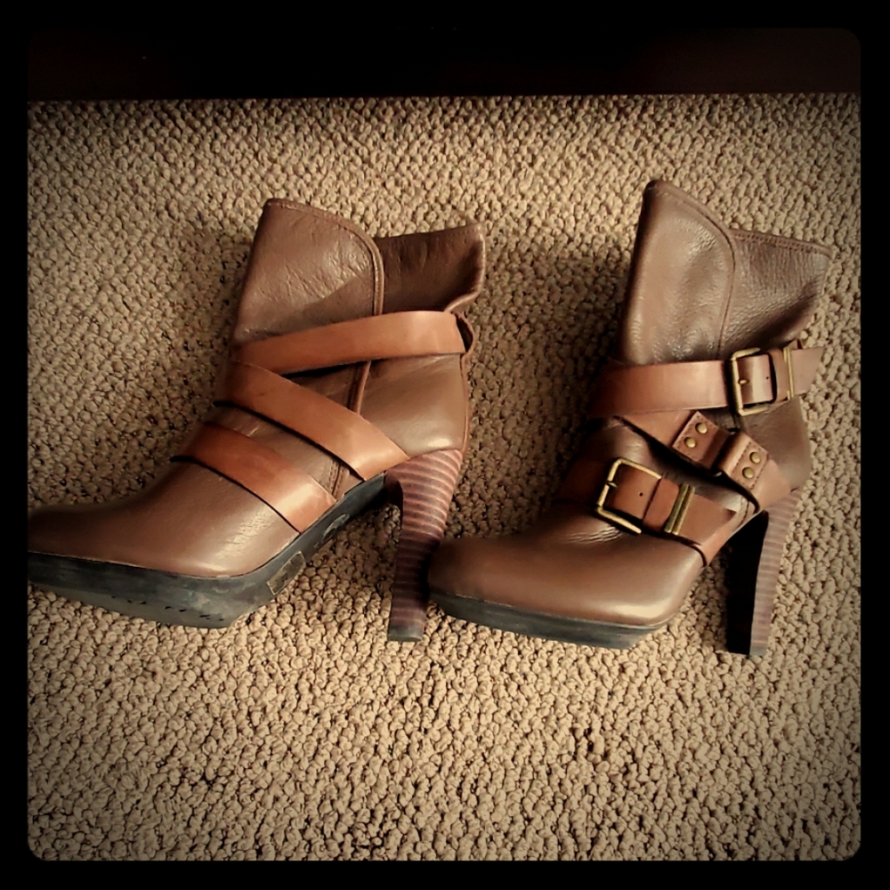 DKNYC leather boots